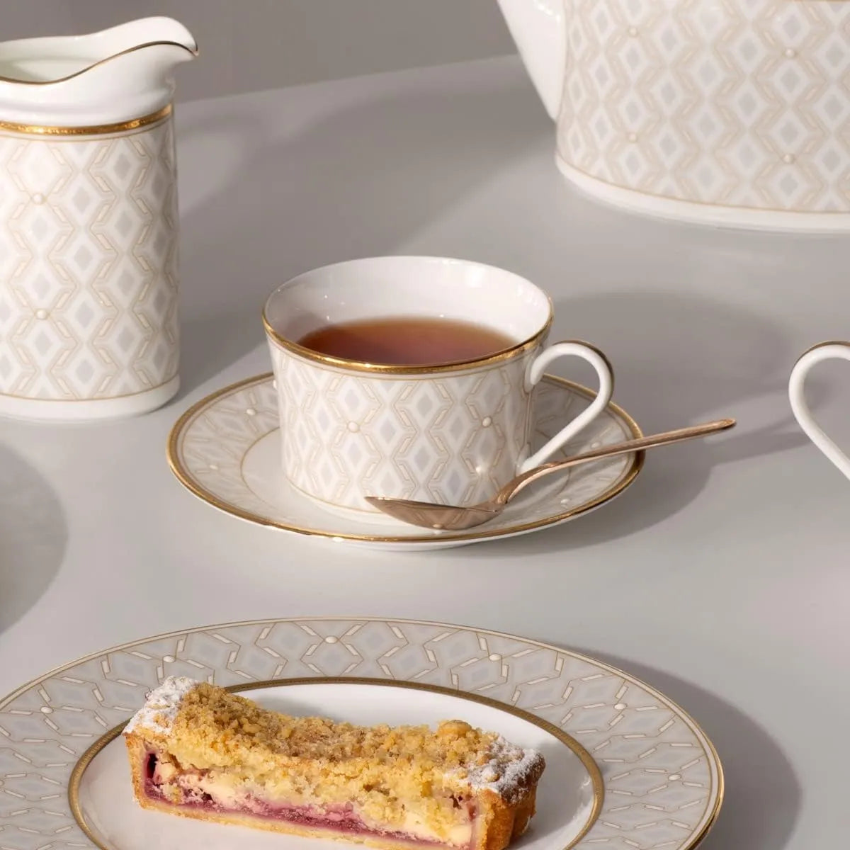 Aparelho de Jantar Chanel – 60 peças (com Brinde) | Serve 06 Pessoas